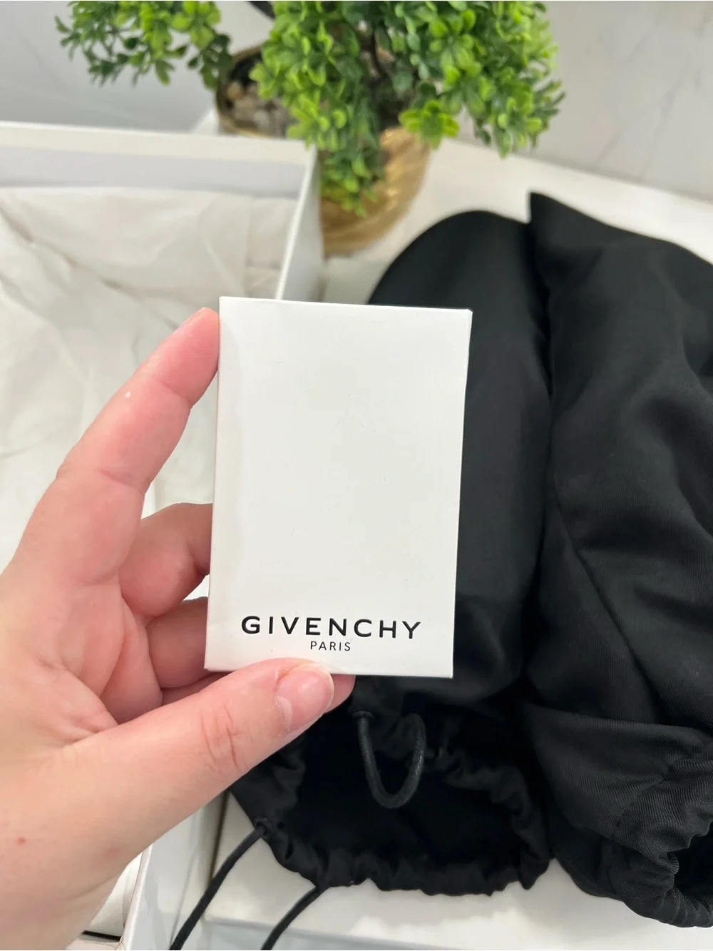 Givenchy sneakers top wear